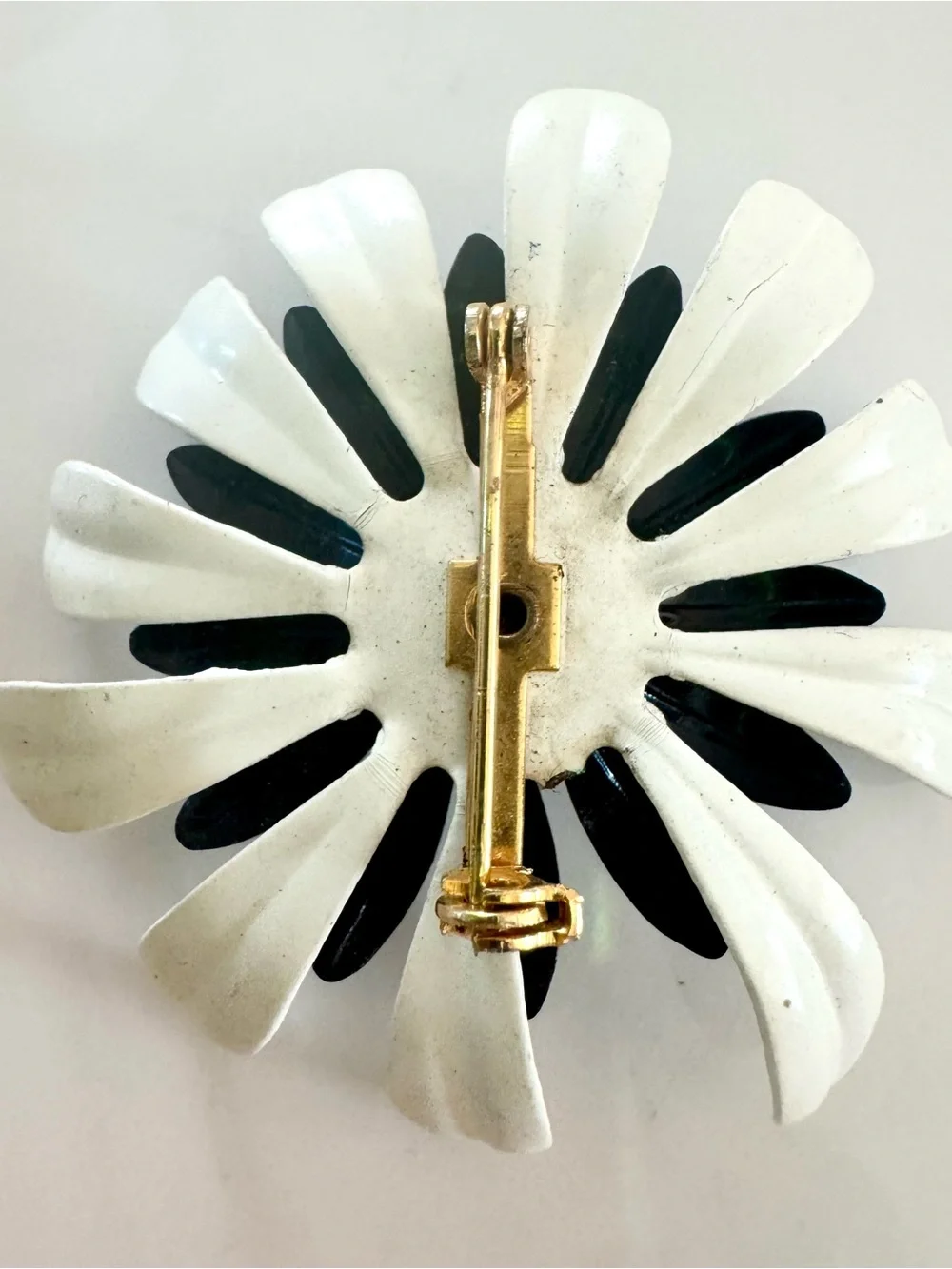 Vintage Black & White Flower Pin Brooch